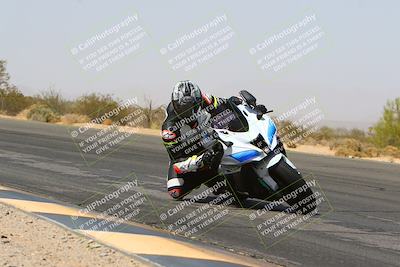 media/Mar-28-2022-Superbike Trackdays (Mon) [[b8603d0f67]]/Open Track Time/Turn 3 Inside/